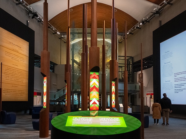 Te Tiriti o Waitangi: Ngā tohu kotahitanga, 2024. Photo by Jane Harris. Te Papa (244624)