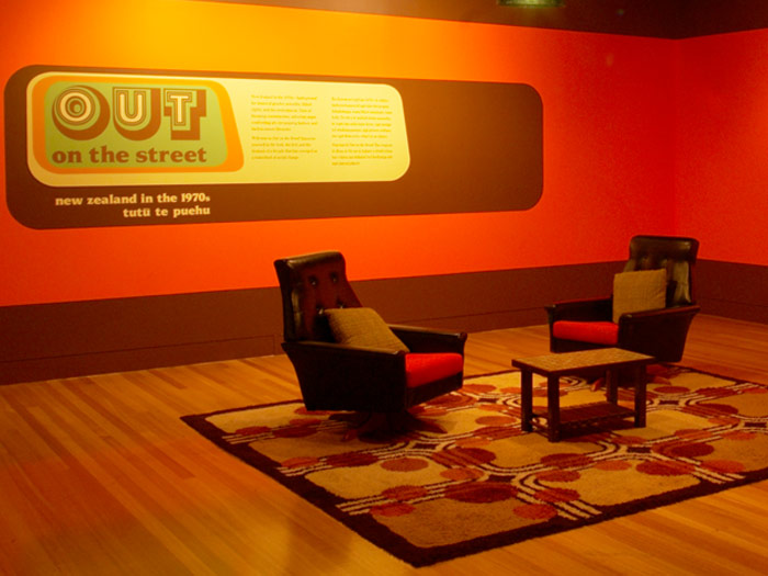 Out on the Street exhibition, 2004. Photograph by Michael Hall. Te Papa