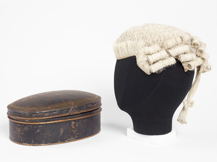 Barrister’s wig and wig tin, circa 1905, England, by Ede & Ravenscroft. Gift of Dr Judy Malone, 2013. CC BY-NC-ND licence. Te Papa (GH017822)