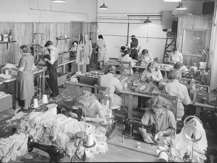 View of factory floor with workers, 1924-1945, maker unknown, Gordon H. Burt Ltd. Te Papa (C.002013)