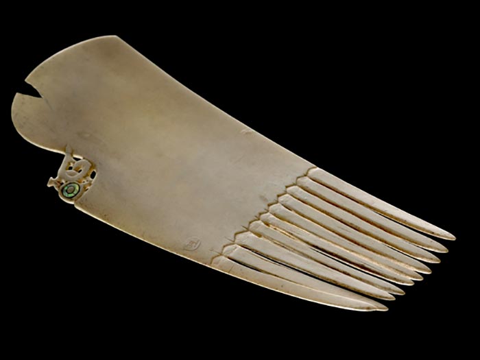Ornamental comb