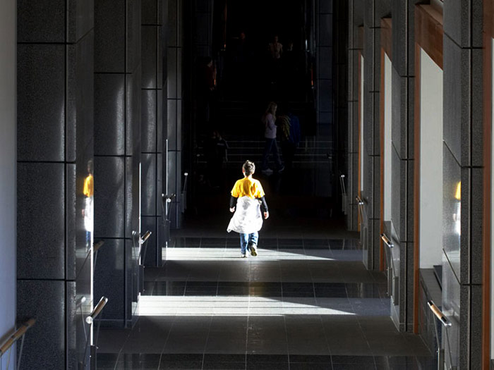 Te Ara Hine. Photographed by Michael Hall. Te Papa