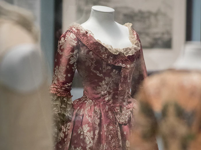 Mauve dress in the Splendour exhibition