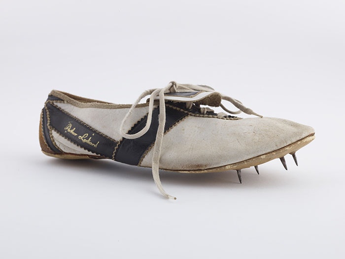 Peter Snell's shoe