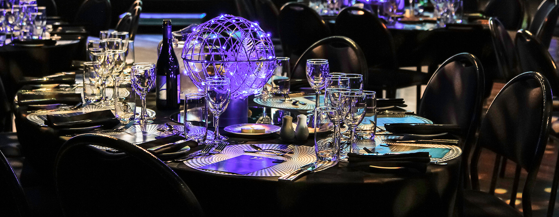 christmas-table-te-papa-1800x700.jpg