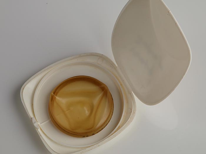 ’Honey Cap’ Diaphragm and Case, by H/R. Gift of Dame Margaret Sparrow, 2011. CC BY-NC-ND licence. Te Papa (GH022222) Diaphragm in case