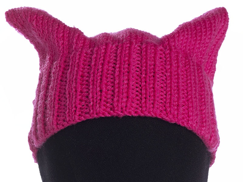 Knitted hat in pink and with cat ears