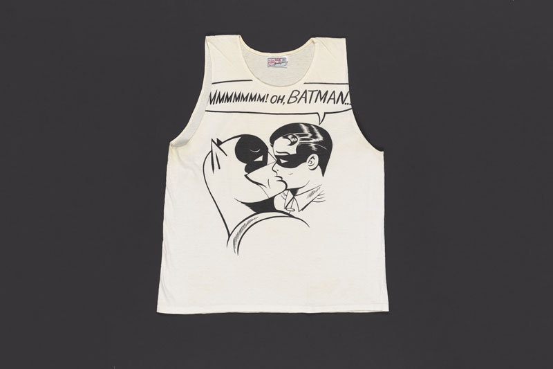 White singlet with a black and white illustration of Batman and Robin kissing