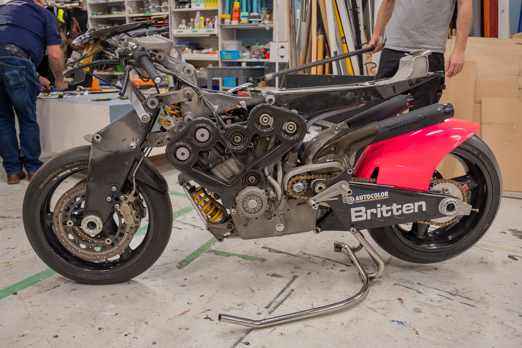 The Britten Bike with its bodywork removed, exposing the engine and parts usually hidden