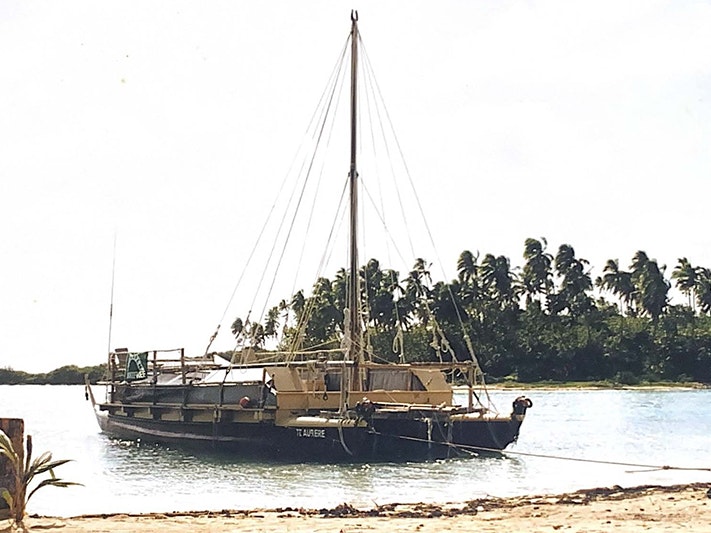 Te Aurere, Ngatangiia, Rarotonga 1992, Image courtesy of Te Tai Tokerau Tārai Waka Inc and Jack Thatcher te_aurere_ngatangiia_rarotonga_1992.jpg