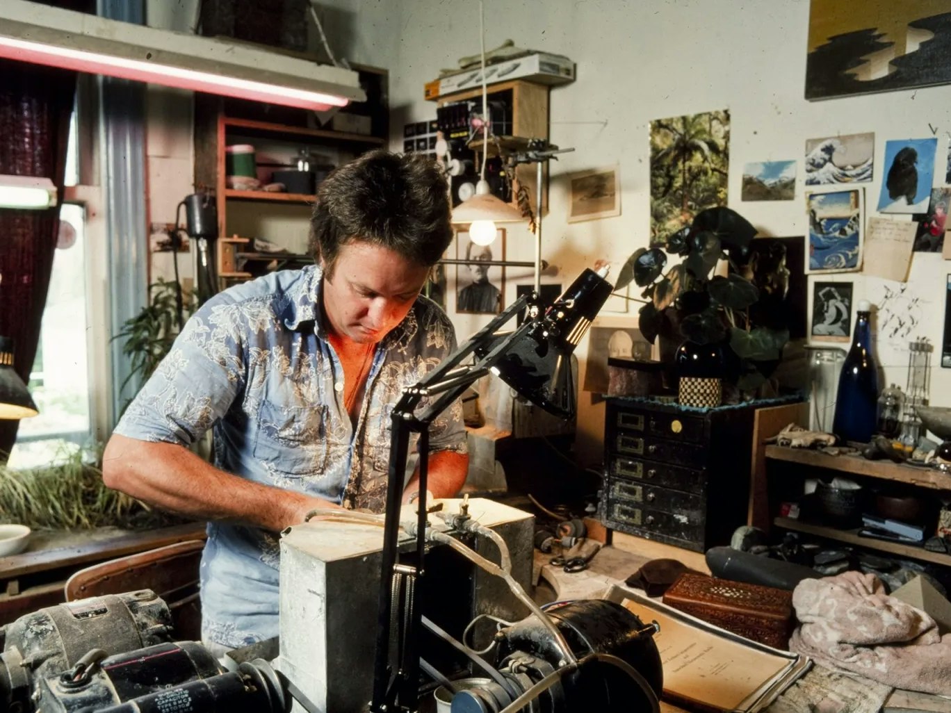 Brian Brake, Kahurangi: John Edgar, Portrait, about 1984. Gift of Mr Raymond Wai-Man Lau, 2001. Te Papa (CT.029077) A man in an artist's studio